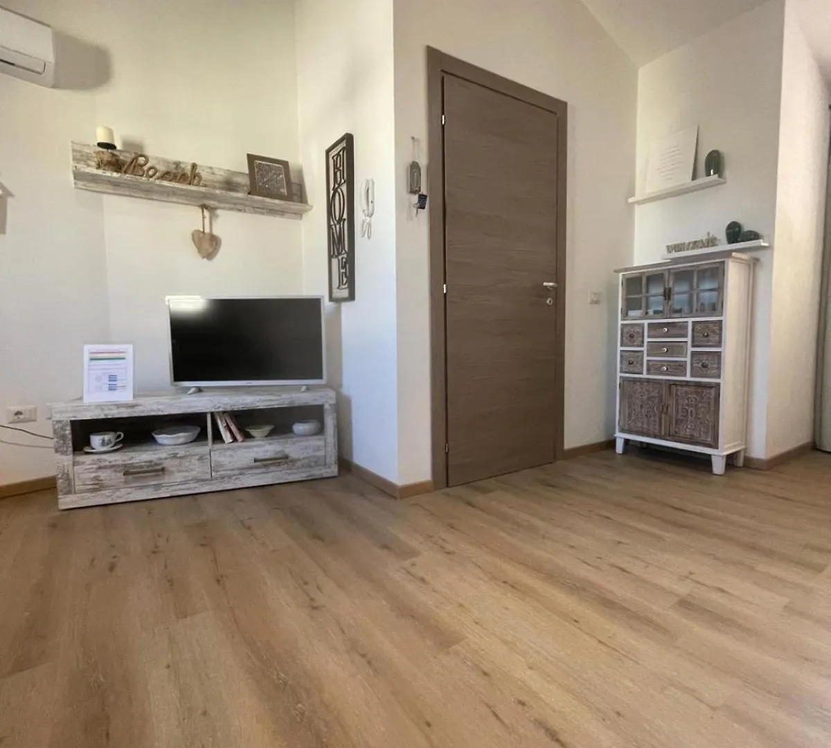 Sophie^s Home - Comfort e Relax a pochi km da Nora Pula