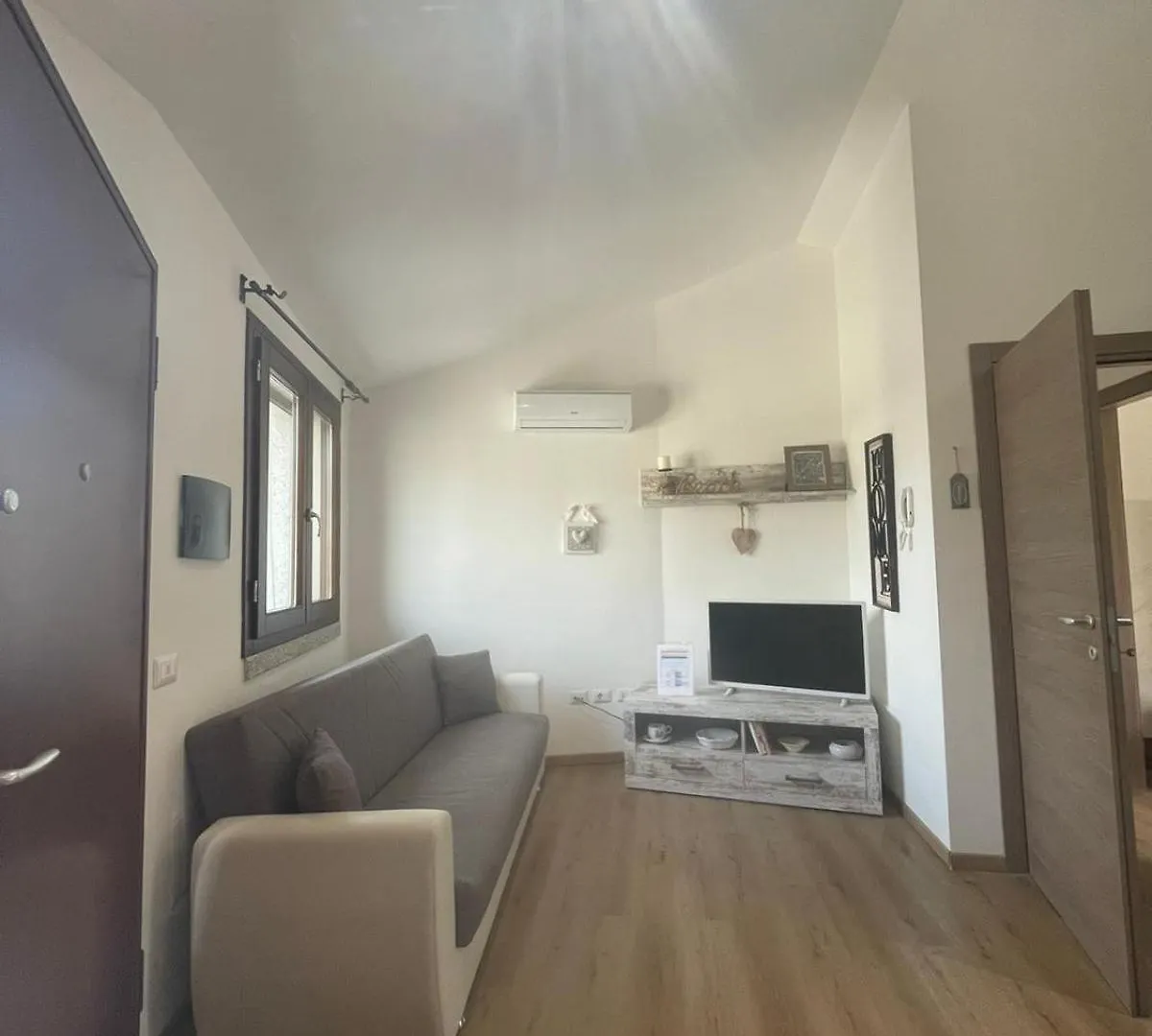 Sophie Home - Comfort E Relax A Pochi Km Da Nora Pula
