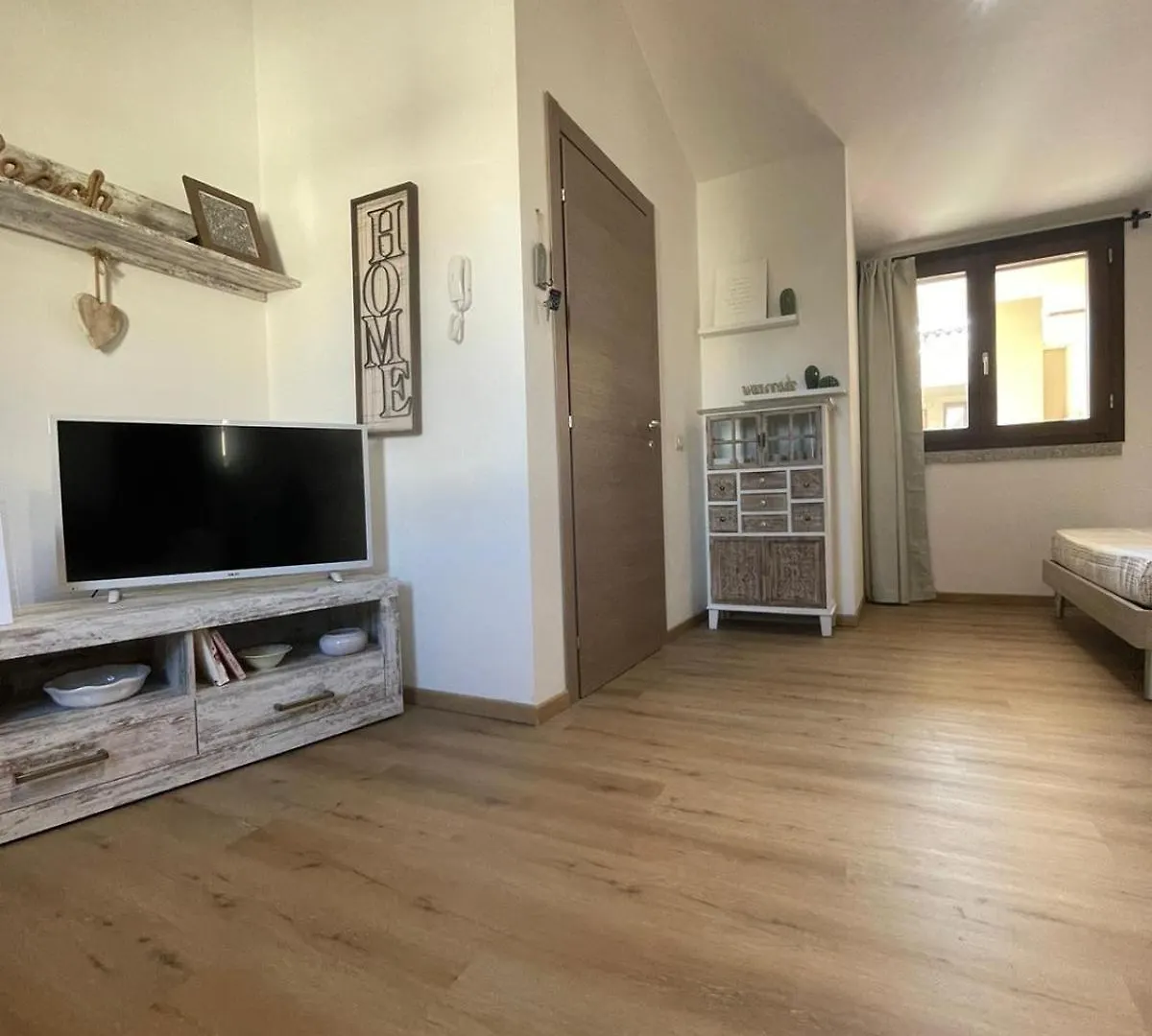 Sophie Home - Comfort E Relax A Pochi Km Da Nora Pula Italy